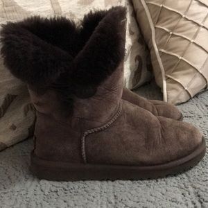 UGG BOOTS